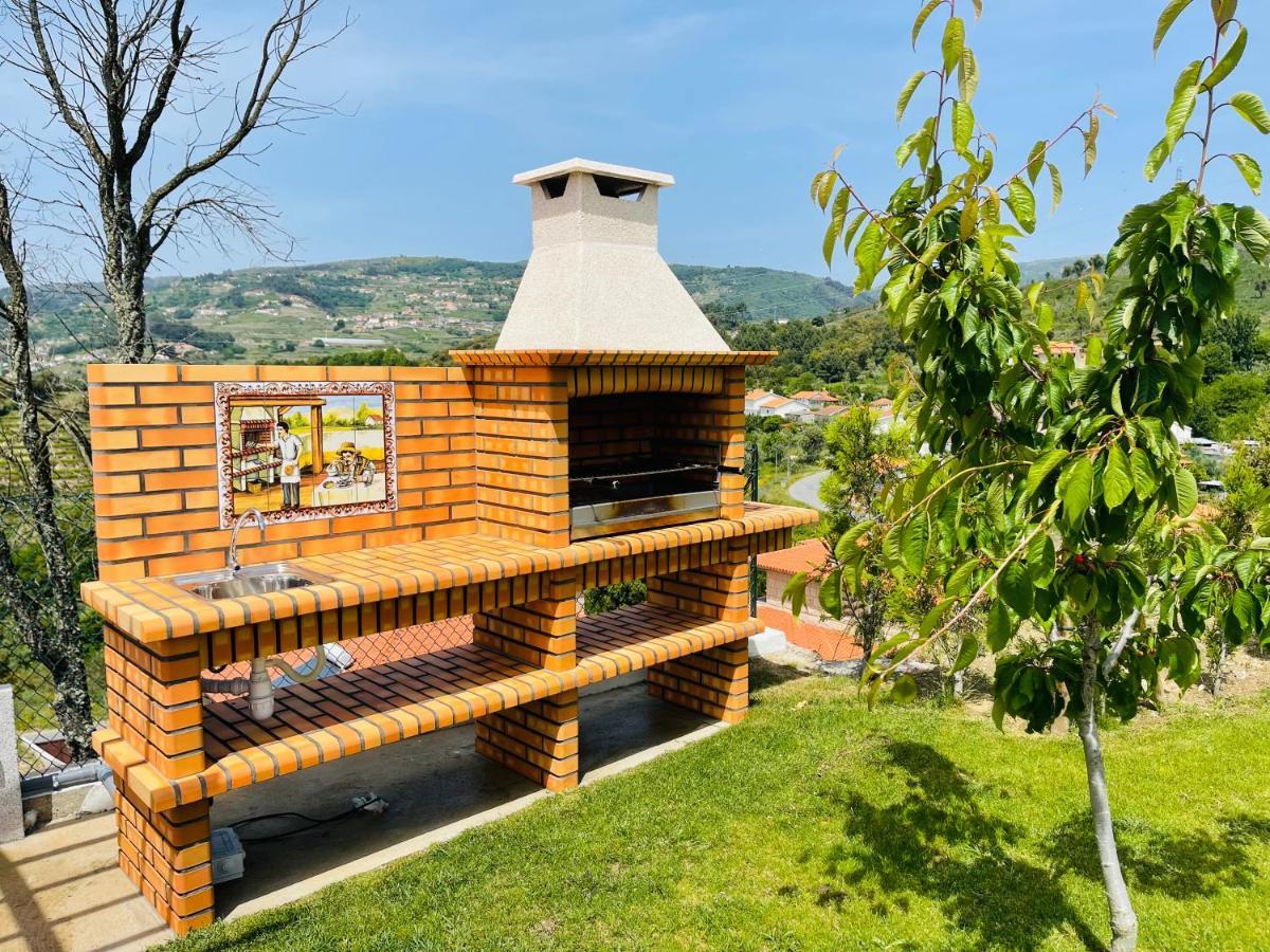 Spacious Villa Pool & Douro View By Host Wise Santa Marinha do Zezere Luaran gambar