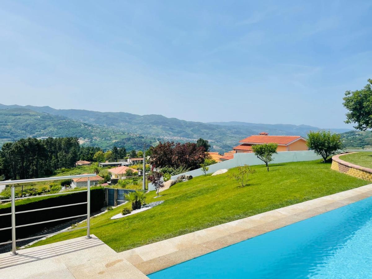 Spacious Villa Pool & Douro View By Host Wise Santa Marinha do Zezere Luaran gambar