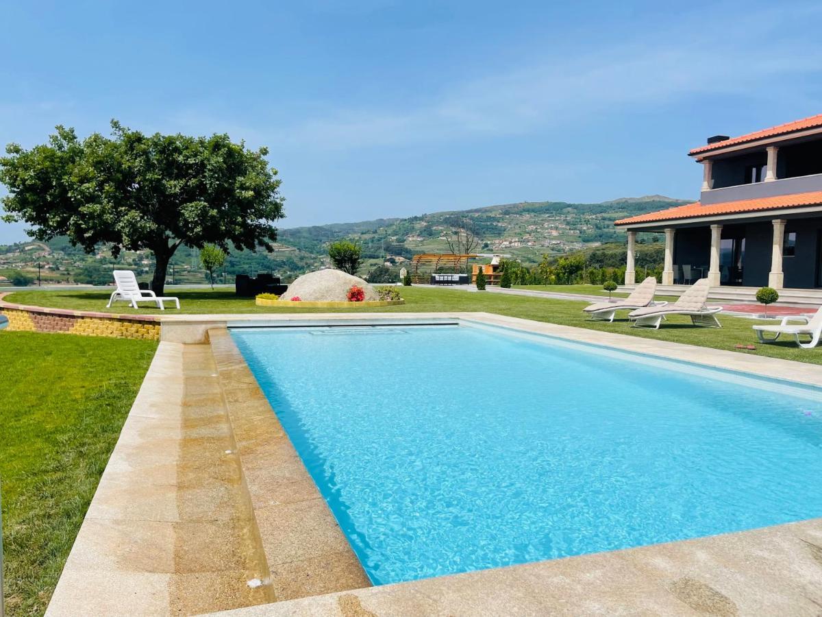 Spacious Villa Pool & Douro View By Host Wise Santa Marinha do Zezere Luaran gambar
