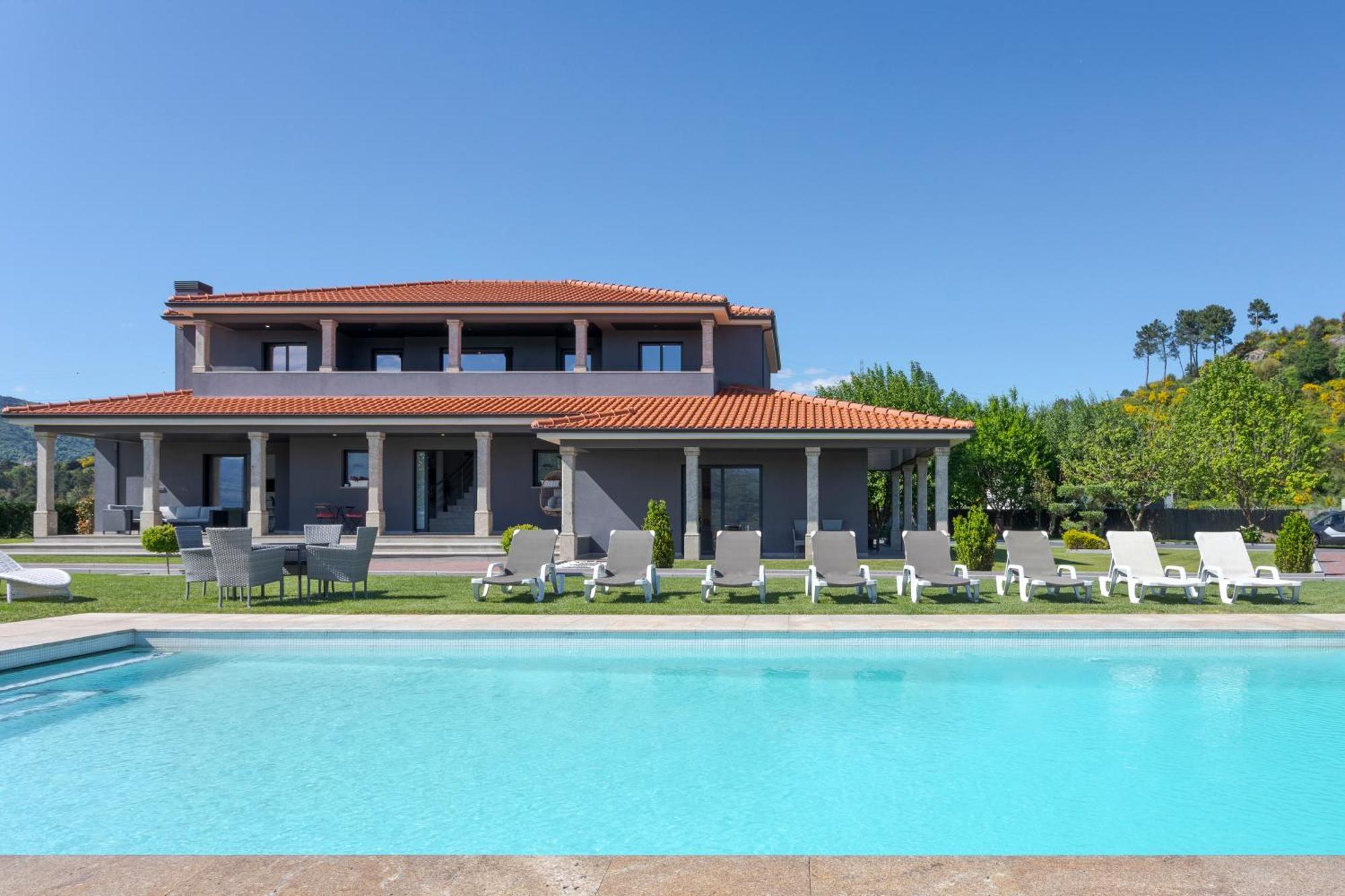 Spacious Villa Pool & Douro View By Host Wise Santa Marinha do Zezere Luaran gambar