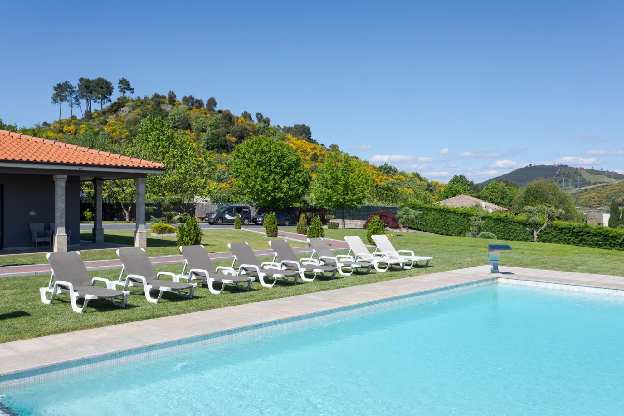 Spacious Villa Pool & Douro View By Host Wise Santa Marinha do Zezere Luaran gambar